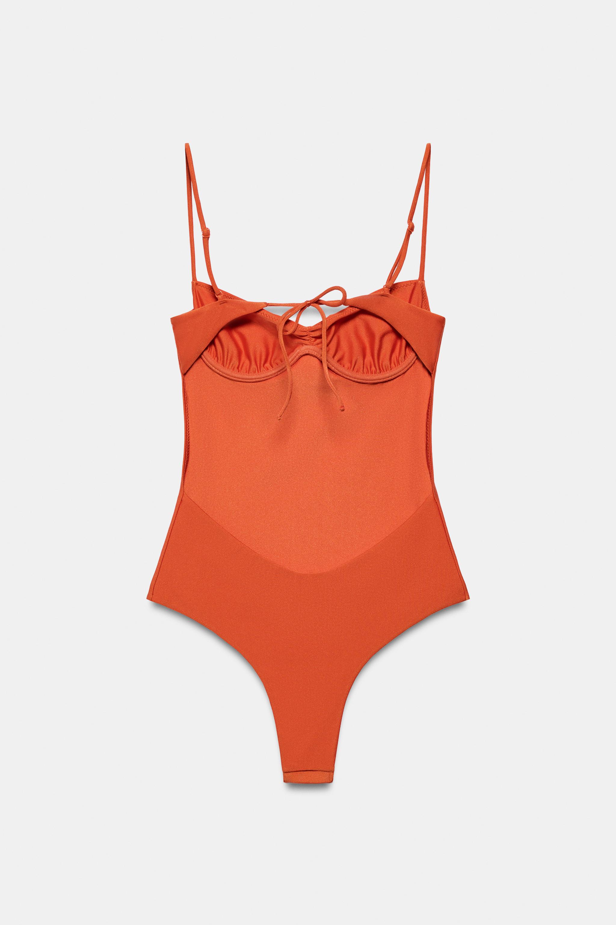 MAILLOT DE BAIN SATINÉ À ARMARTURES